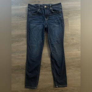 Women’s American Eagle skinny fit jeans Size 12.